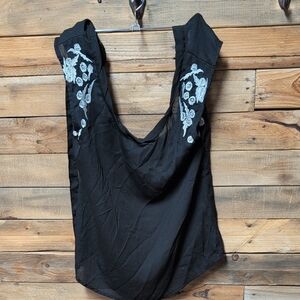 Marineblu Black Top with White Embroidery